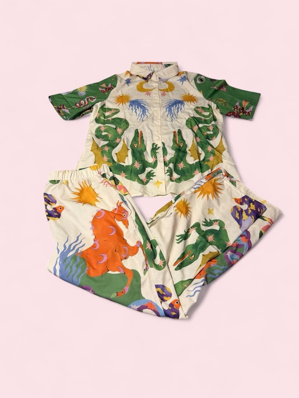 Whimsical Printed Short sleeve and long pants Loungewear Set in White & Green